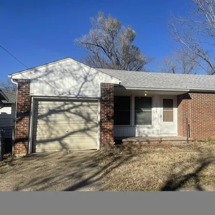 Buy this 2 bed house on 1354 Olive Avenue in Winfield, KS 67156