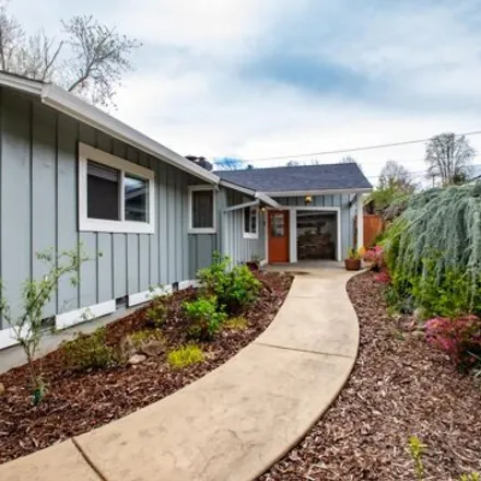 Buy this 3 bed house on 1142 Walnut Avenue in Redding, CA 96001