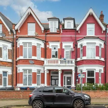 Buy this 2 bed apartment on Chatsworth Road in Londres, London
