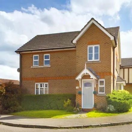 Buy this 3 bed duplex on The Chilterns in North Hertfordshire, SG1 6BA