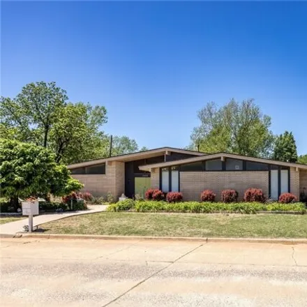 Buy this 3 bed house on 1317 Grandview Drive in Weatherford, OK 73096