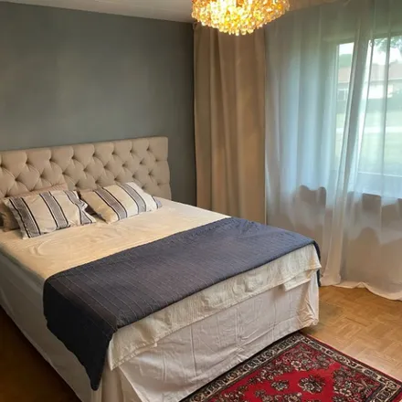 Rent this 5 bed apartment on Birkavägen 17 in 261 62 Landskrona kommun, Sweden