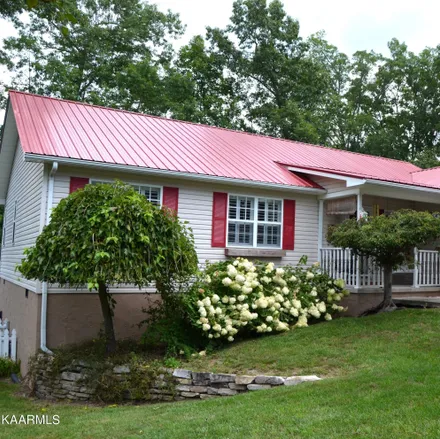 Buy this 3 bed house on 486 Southridge Circle in Crossville, TN 38555