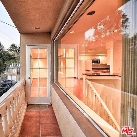 Image 2 - Oak Forest West, Oakfield Drive, Los Angeles, CA 91423, USA - House for rent