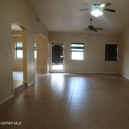 Image 3 - 3629 Sammy Reece Place, El Paso, TX 79938, USA - House for rent