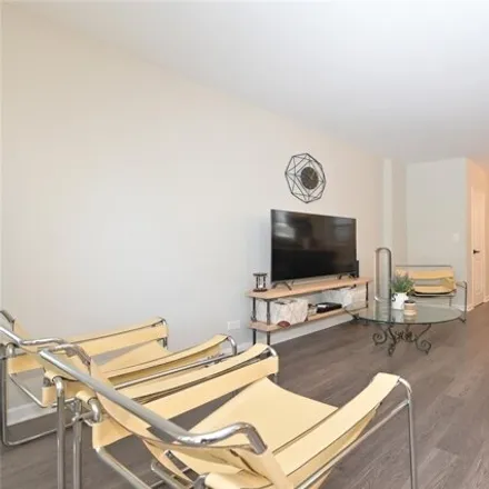Image 6 - 98-05 63rd Road, New York, NY 11374, USA - Apartment for sale