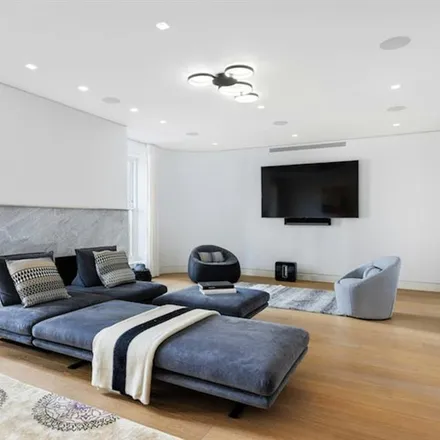 Image 9 - 171 WEST 71ST STREET 9A/10A in New York - Apartment for sale