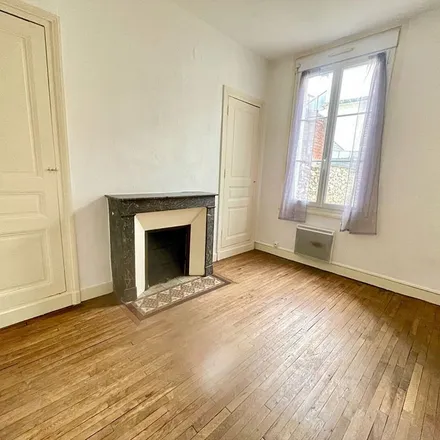 Rent this 2 bed apartment on 49 Rue Auguste Comte in 37000 Tours, France