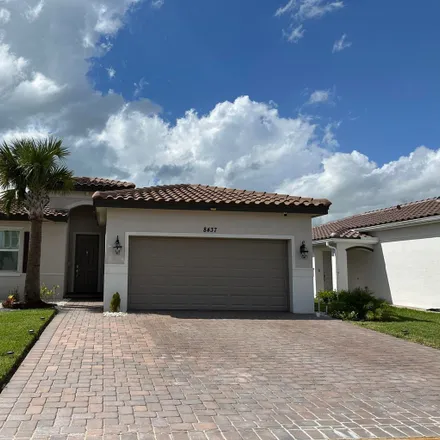 Rent this 3 bed house on Port Saint Lucie in FL, US