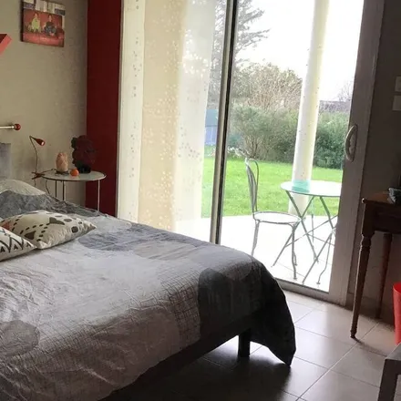 Rent this 3 bed house on route de Sainte-Christine in 29470 Plougastel-Daoulas, France
