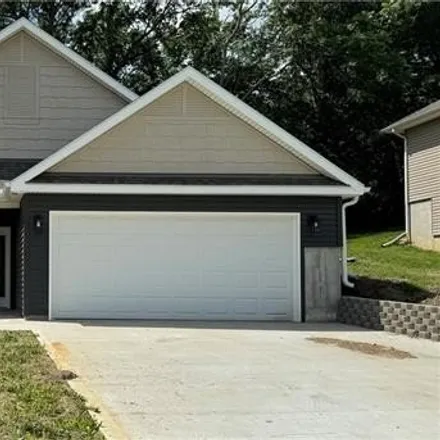 Buy this 3 bed house on 982 East Market Street in Warrensburg, MO 64093