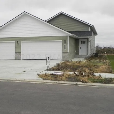 Buy this 4 bed house on 998 18th Avenue North in Wahpeton, ND 58075