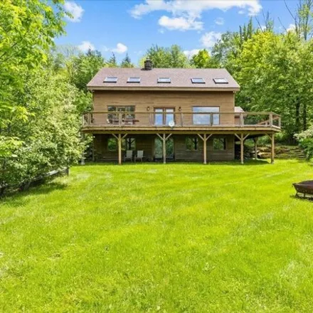 Image 2 - 416 Upper Pinnacle Rd, Stowe, Vermont, 05672 - House for sale