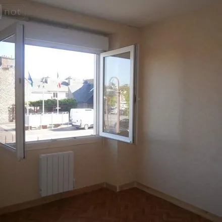 Rent this 2 bed apartment on 10 Avenue Alphonse Legault in 35170 Bruz, France