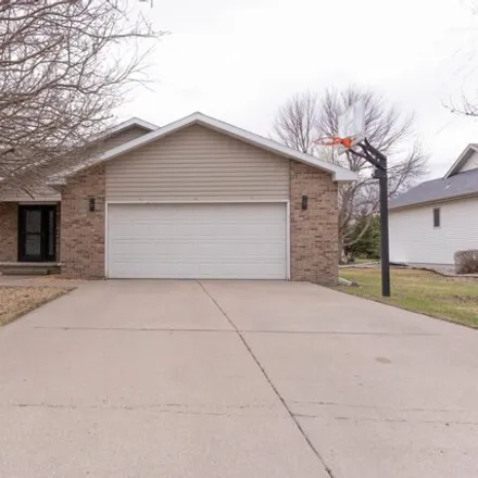 Buy this 4 bed house on 1710 8th Street Southeast in East Grand Forks, MN 56721