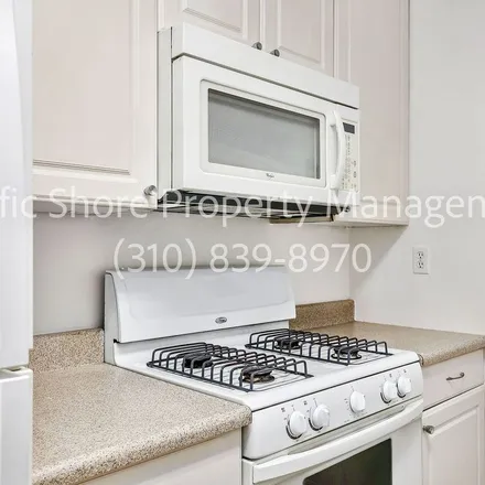 Image 3 - 963 Westmount Drive, West Hollywood, CA 90069, USA - Apartment for rent