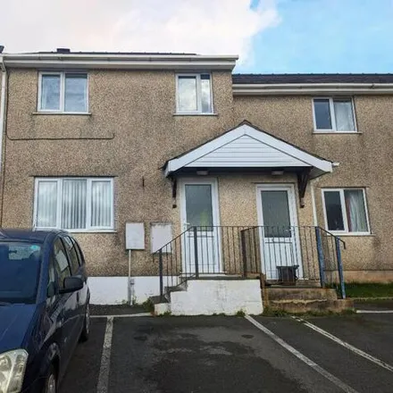 Buy this 3 bed townhouse on Pen y Clwt in Bethesda, LL57 3TJ