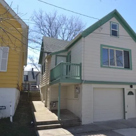 Buy this 3 bed house on North Arlington Place in Milwaukee, WI 53202