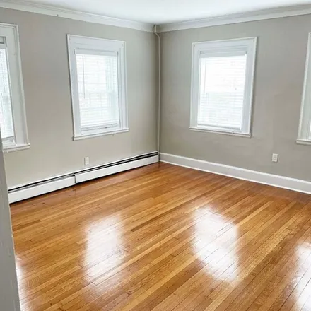 Rent this 1 bed apartment on 17 Beckford Street in North Salem, Salem