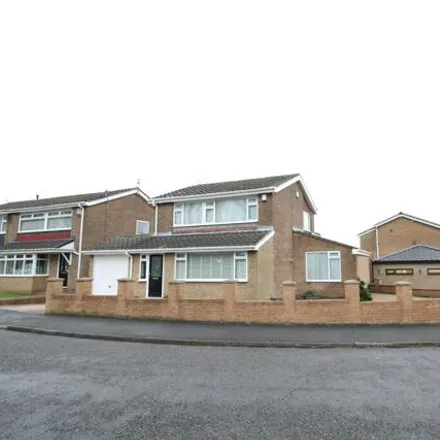 Buy this 4 bed house on Gleneagle Close in Blucher, NE5 1SG