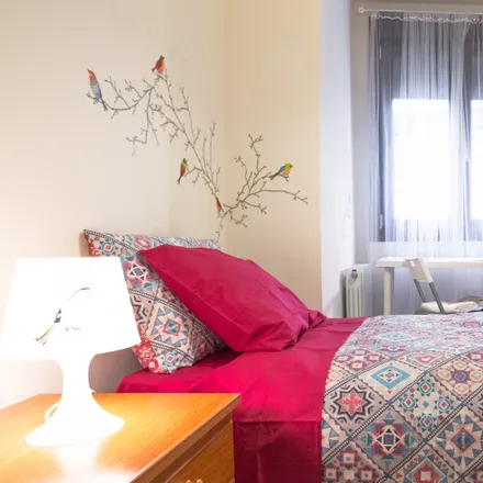 Rent this 4 bed room on Restaurante Halal Tetuan in Calle San Francisco / San Frantzisko kalea, 48008 Bilbao