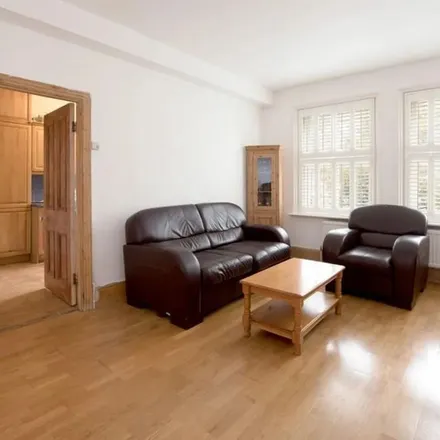 Image 3 - Glenmore Road, London, NW3 4DG, United Kingdom - Townhouse for rent