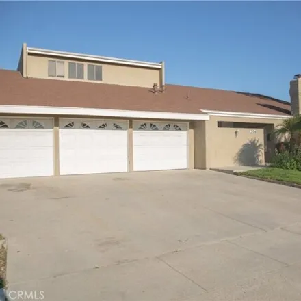 Rent this 7 bed house on 304 West Broadway in Anaheim, CA 92804