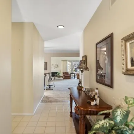 Image 6 - 4233 Sawgrass Drive, West Bloomfield Township, MI 48302, USA - Condo for sale