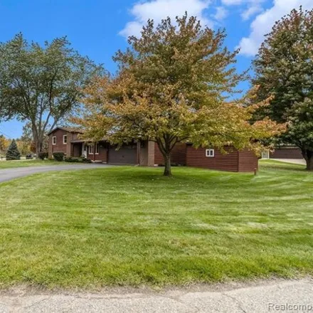 Image 4 - 2477 Venetian Court, Genesee County, MI 48430, USA - House for sale