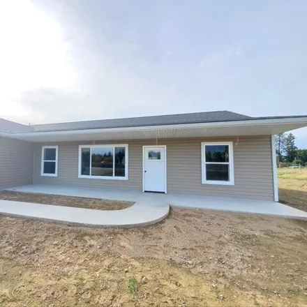 Buy this 4 bed house on 157 East Mountain View Road in Moyie Springs, Boundary County