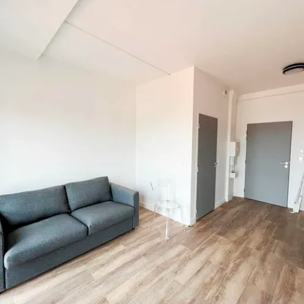 Image 3 - Upsilon, Rue Bobillot, 33800 Bordeaux, France - Apartment for rent
