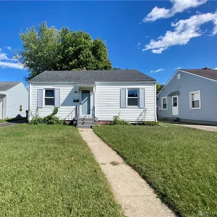 Buy this 2 bed house on 2622 Andrew Avenue in Hamilton, OH 45015