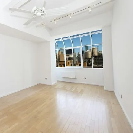 Image 3 - 310 East 46th Street, New York, NY 10017, USA - Condo for sale