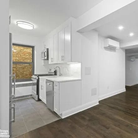 Image 2 - 160 East 89th Street, New York, NY 10128, USA - Condo for rent