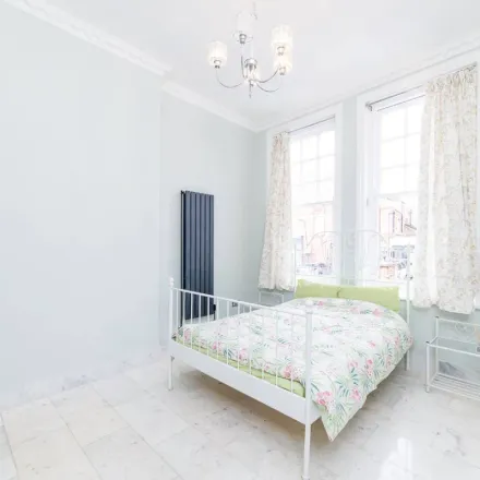 Image 3 - Chalk Farm Road, Maitland Park, London, NW1 8EU, United Kingdom - Apartment for rent