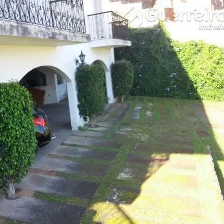 Buy this 4 bed house on Rua Capitão Romualdo de Barros 405 in Carvoeira, Florianópolis - SC