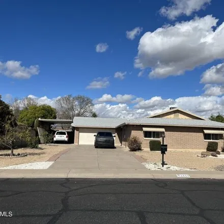 Rent this 3 bed house on 1610 West Seldon Lane in Phoenix, AZ 85021