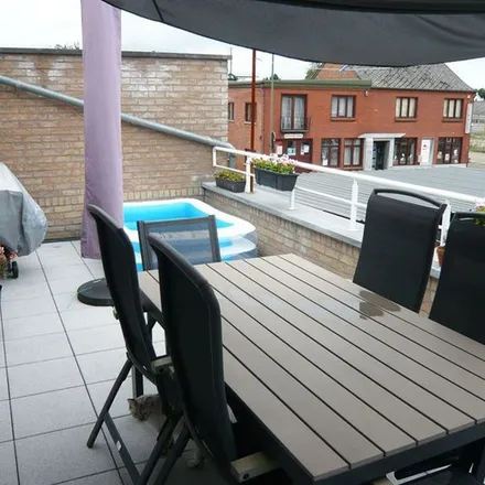 Rent this 3 bed apartment on Schoolstraat 22 in 3910 Pelt, Belgium