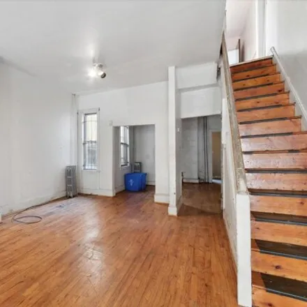 Image 4 - 1700 Bowers Street, Philadelphia, PA 19130, USA - House for sale