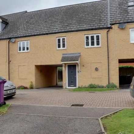 Buy this 2 bed house on Finbracks in North Hertfordshire, SG1 6HB