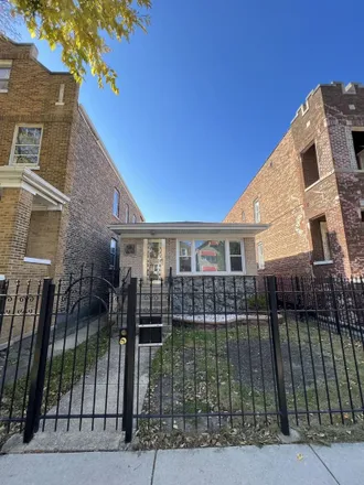 Image 1 - 4002 South Talman Avenue, Chicago, IL 60632, USA - House for sale