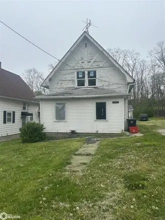 Buy this 2 bed house on 717 North Fifth Street in Ottumwa, IA 52501