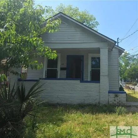 Buy this 3 bed house on 917 West 48th Street in Savannah, GA 31405