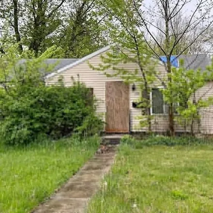 Buy this 3 bed house on 136 South Virginia Avenue in Danville, IL 61832