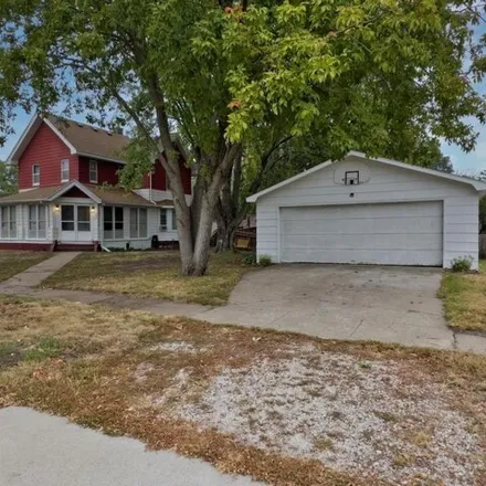Buy this 4 bed house on 507 North 4th Street in Eddyville, Wapello County