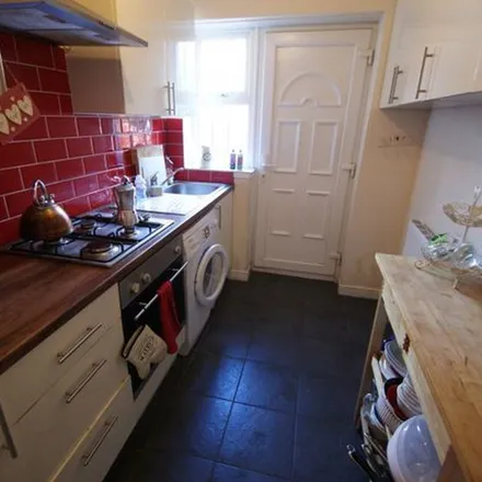 Rent this 4 bed townhouse on Burley Park Crown Green Bowls Club in Park View Road, Leeds
