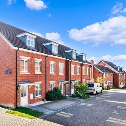 Buy this 3 bed townhouse on 3 Binyon Way in Royston, SG8 5FS