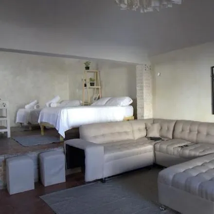 Rent this 1 bed apartment on Calle Diez de Sollano y Dávalos 34 in El Chorro, 37700 San Miguel de Allende