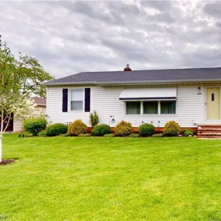 Buy this 3 bed house on 1609 Dennis Drive in Wickliffe, OH 44092
