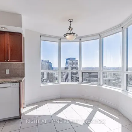 Image 4 - 500 Doris Avenue, Toronto, ON M2N 0C1, Canada - Apartment for rent